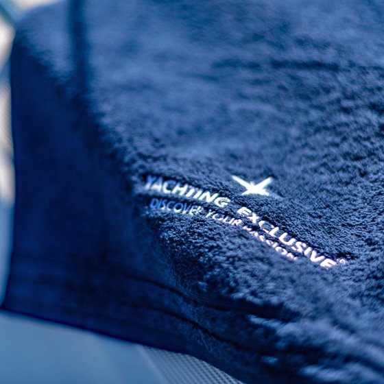 yachting exclusive kroatien handtuch blau